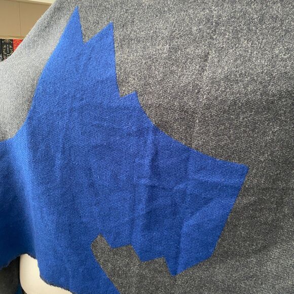 NWT RADLEY LONDON Gray and Blue Dog Pattern Fringe Scarf - Picture 5 of 10